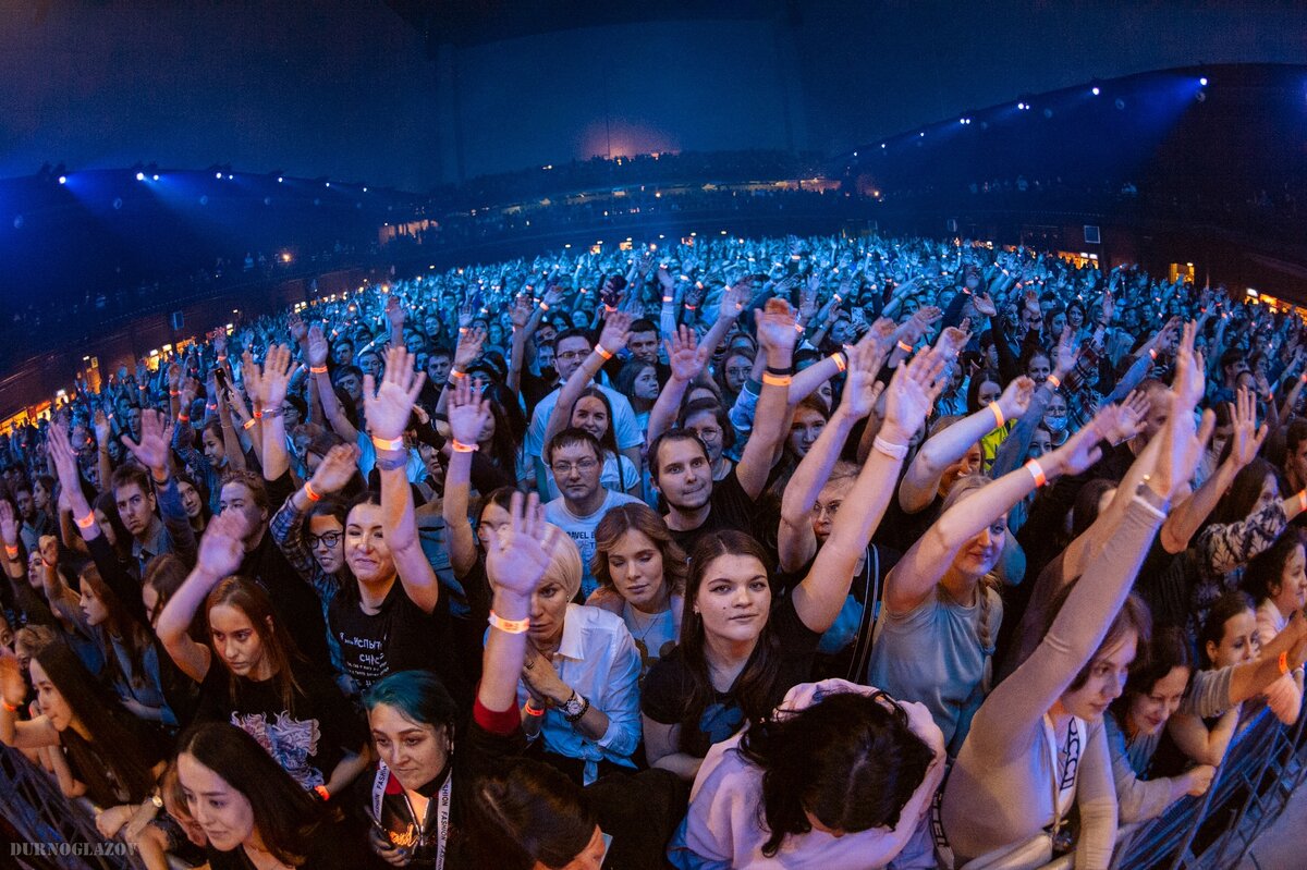 Зрители фан-зоны в MMD. Фото: Сергей Дурноглазов | vk.com/smum_photographer