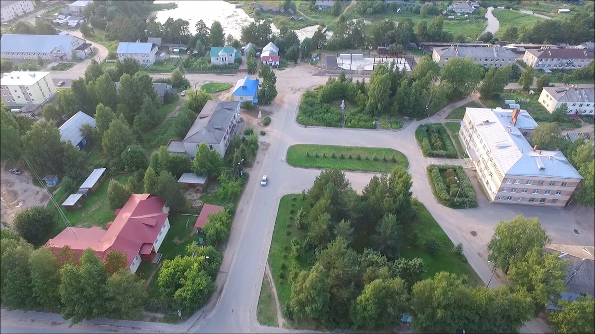 Липин бор группа подслушано вконтакте. Село Липин Бор. Липин Бор парк. Село Липин Бор Вологодская область. Белое озеро в Липином Бору.