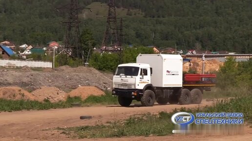 Такой спецтехники у нас в обзоре еще не было. Станция контроля цементирования скважин на базе Камаз