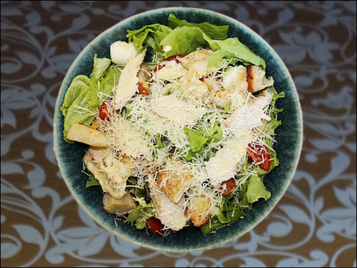 Салат "Цезарь"