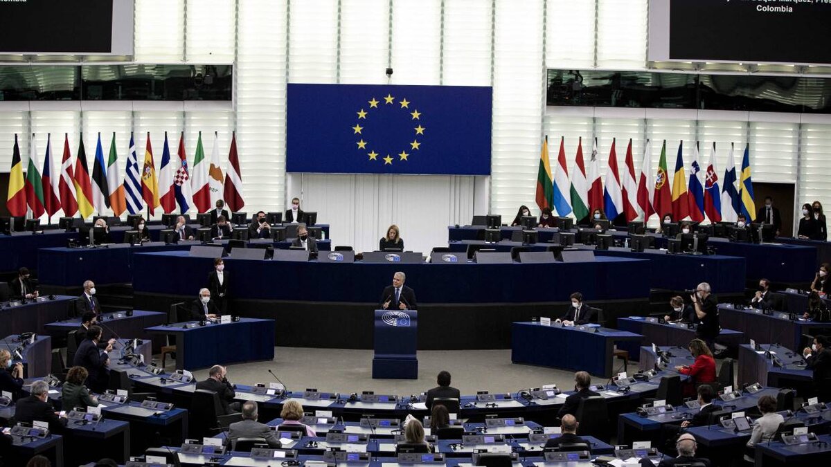 Санкции против Шойгу и Симоньян вступили в силу