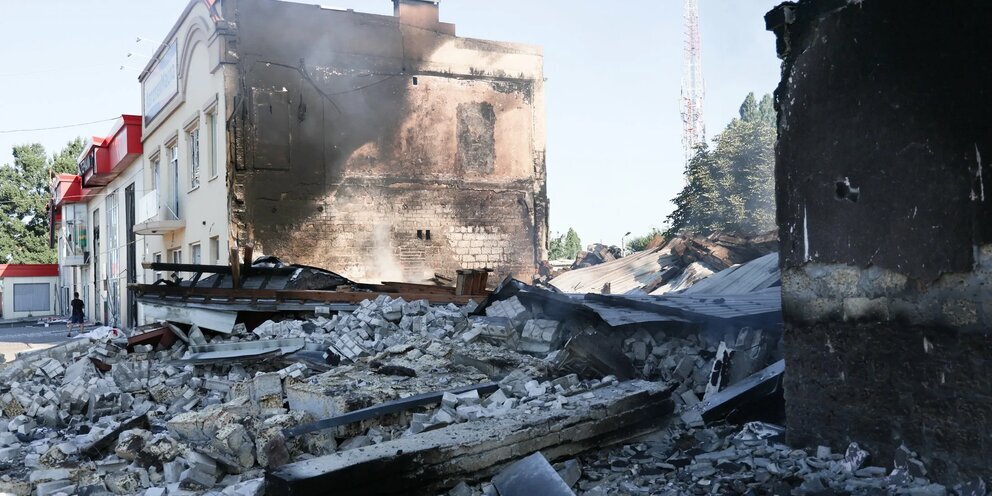 Новая Каховка Херсонской области после ракетного обстрела. Фото Яндекс. Картинки. 