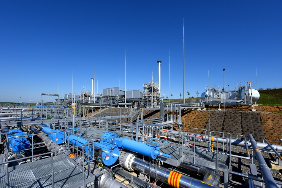 Gas c. Газохранилище Германия. ГАЗ В ПХГ. Степновское ПХГ. Газпром ПХГ Канчуринское УПХГ лого