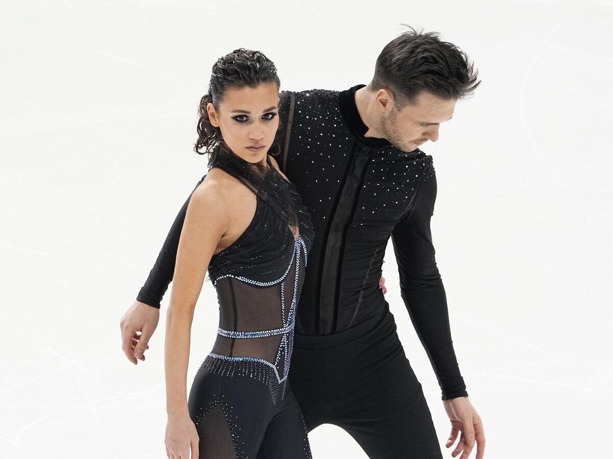   Елизавета Худайбердиева и Егор Базин выступают с произвольной программой© РИА Новости / Александр Вильф