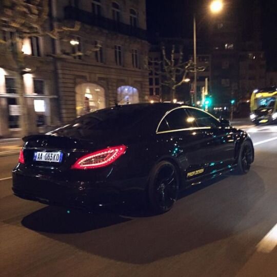 Mercedes-Benz CLS-     