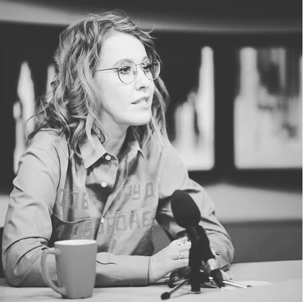 источник  https://www.instagram.com/xenia_sobchak/