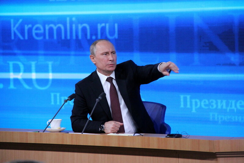 Путин: "Вот вы, пожалуйста, автор канала За чашкой чая"