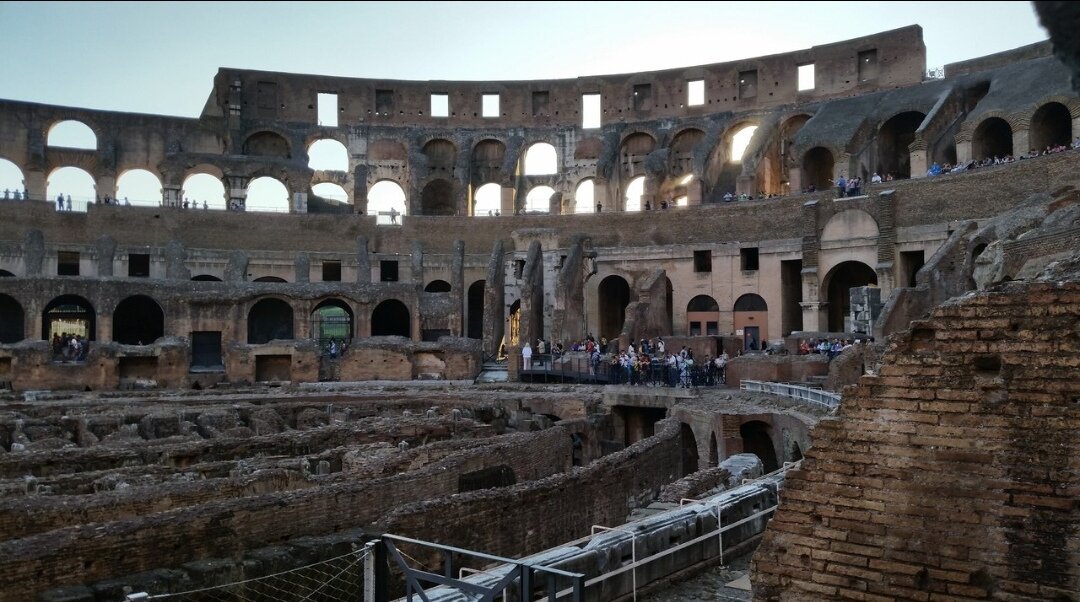 Колизей внутри (стоимость билета до 15€)