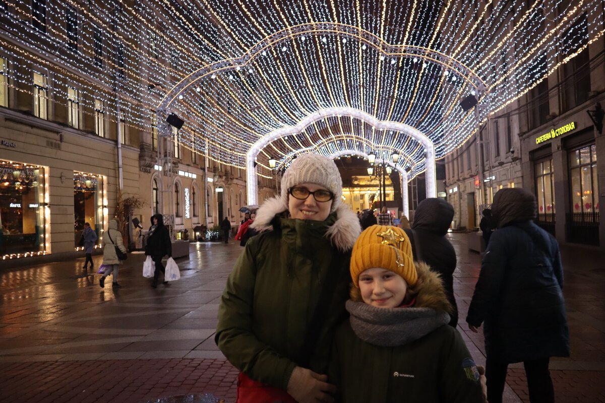 новый год спб. зима в питере 2020. новогодние украшения невский 2020. дворцовая площадь в санкт-петербурге сейчас. питер зима 2021-2022.