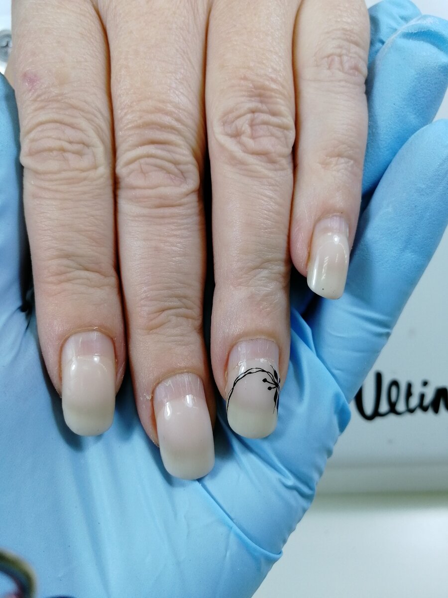 Ногтям 2  месяца, покрытие гель-лаком