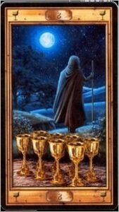 8 кубков — произвольное самоотречение, уход монаха на картинке добровольный, он не знает куда идет, но знает, на что опираться —  на тот, опыт, который он прожил. Он не пытается выжать из ситуации максимум или довести ситуацию до абсурда. Кубки выстроены в ряд за его спиной — это говорит о том, что он уже не питает иллюзий, цепляться больше не за что. Осталось только удалиться от ситуации. 