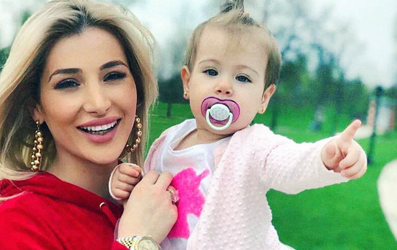 Тата Блюменкранц с дочкой