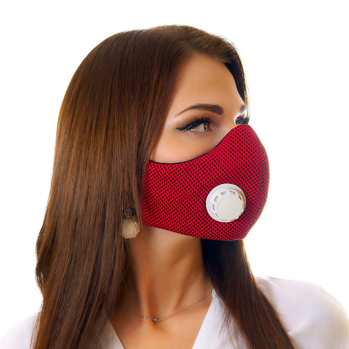 девушка в маске