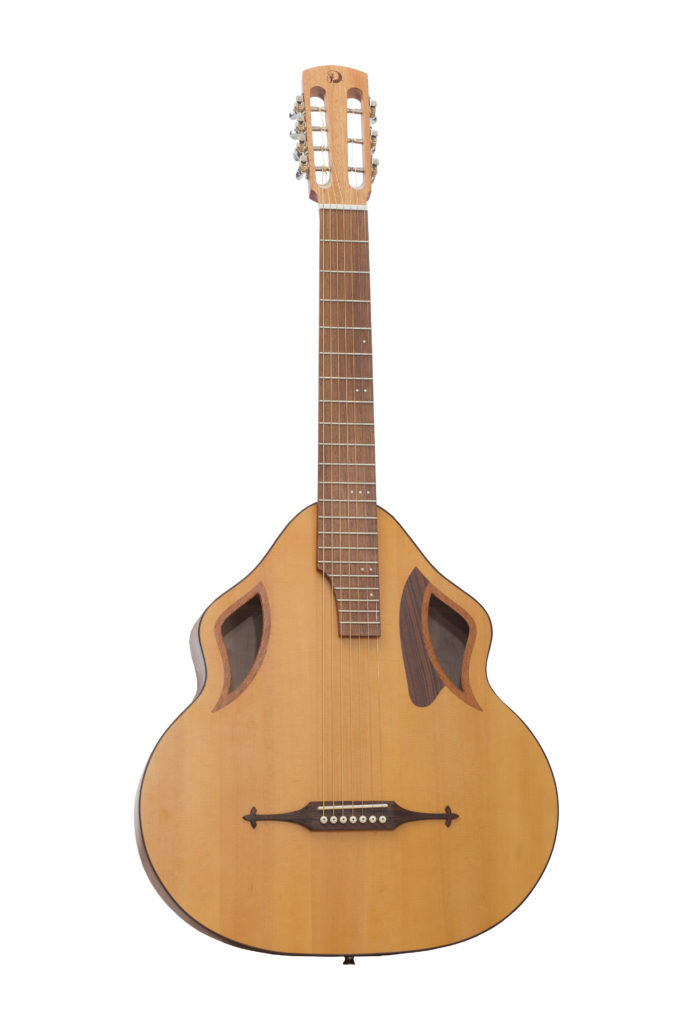 СОРОКИН Сергей Александрович (1895-1973) – знаменитый русский гитарист, аккомпаниатор и певец. Заслуженный артист РСФСР. Родился в семье наездника, работавшего тренером на московском ипподроме. В детстве занимался верховой ездой и даже принимал участие в соревнованиях (его старшие браться стали известными наездниками). Музыкой увлекся после того, как знаменитый музыкант и дирижер Василий Васильевич Андреев, который был другом семьи Сорокиных, подарил ему балалайку, на которой тот очень быстро научился играть довольно сложные произве-дения. Через некоторое время прошел прослушивание у композитора А.К. Глазунова и был определен в класс скрипки к профессору Ауэру, однако поскольку это было сделано тайком и вопреки воле отца, тот вскоре забрал сына из консерватории. Тем не менее мальчик не оставил своих музыкальных занятий, а после того как дядя подарил ему свою французскую гитару, переделанную петербургским мастером Иваном Семеновым в семиструнную, он весь отдался гитаре. Позже С. А. Сорокин поступил в известный цыганский хор А. В. Шишкина, который называли лучшим хором московских цыган в Петербурге. Сергей Александ-рович аккомпанировал певцам, а затем, обладая прекрас-ным и незаурядным голосом очень красивого тембра, стал петь и сам (позднее его учителем по пению стал солист Мариинского театра Александр Давыдов). 
В мае 1910 года Сорокин впервые выступил на сцене театра “Фарс” как гитарист-солист. Позднее он познакомился с актером Николаем Ходотовым (1878-1932), который привел его в Александринский театр, где С. Сорокин аккомпани-ровал ему русские песни и романсы.

После приезда в СССР испанского гитариста Андреса Сеговии, который произвел подлинный переворот в гитар-ном искусстве, Сергей Сорокин стал заниматься на шести-струнной гитаре и два года учился у итальянского гитариста и педагога, профессора Антонио Амичи, который научил его также нотной грамоте, а профессор консерватории Николай Иванович Амосов помог гитаристу овладеть арпеджио. Позднее, в 1927 году, С. Сорокин и сам играл А. Сеговии. Внимательно прослушав игру молодого русского гитариста, Сеговия сказал: "Это особая, своя индивидуальная школа игры на гитаре".

Овладев в полной мере шестиструнной гитарой С. Сорокин тем не менее остался верен русской семиструнной гитаре. "Испанская гитара более виртуозная, зато русская гитара способна нежно и страстно разговаривать человеческим языком", – говорил он. Игру Сергея Сорокина слушали Куприн, Есенин, Блок, Горький. Он дружил с режиссером и актером Евгением Вахтанговым, дружил и играл в одних спектаклях с актером Николаем Монаховым (1875-1936), впоследствии народным артистом РСФСР. Приходилось С.А. Сорокину аккомпанировать и Ф.И. Шаляпину; так в Петрограде в зале Думы он аккомпанировал великому певцу русские песни "Кари глазки" и "Что вы головы повесили, соколики?".

Руководитель Вахтанговского театра Рубен Симонов всегда приглашал С.А. Сорокина для постановки гитарных сцен в спектаклях своего театра. Сорокин выступал с сольными концертами до 30-х годов, часто и много аккомпанировал. По совету А. М. Горького он связал свою судьбу с театром – сначала с Большим драматическим, затем с Александрин-ским, где во многих спектаклях звучала его гитара, в частности, в спектаклях "Дачники", "Живой труп", "Беспри-данница", в шекспировских спектаклях. В 1962 году Сергей Александрович был на гастролях с театром им. Вахтангова на юге Европы – в Италии и Греции. В Венеции итальянское телевидение отдельно записало игру С.А. Сорокина "Не вечернюю". После исполнения стояла тишина, только после этого артисту устроили овацию. Италия была покорена искусством русского гитариста.

Большая многолетняя творческая дружба связывала С. А. Сорокина с народным артистом СССР Александром Федо-ровичем Борисовым. Совместная дружба и творчество с Сорокиным вывели А. Борисова на концертную эстраду, где они записали множество песен и романсов. Великолепной красоты голос Борисова, которым он владел профессио-нально, удивительным образом сочетался с гитарой Сорокина. Их дружба продолжалась всю жизнь.

Гитара Сорокина прозвучала по телевидению, радио, в фильмах "Бесприданница", "Война и мир", "Улица полна неожиданностей". Очень много С.А. Сорокин выступал с замечательной драматической актрисой – заслуженной артисткой РСФСР Верой Николаевной Вельяминовой в театральных спектаклях, концертах и творческих вечерах артистов. "Сорокинская гитара" стала художественным понятием. В одном интервью в газете он просил не называть его гитаристом Сорокиным: "Нет, я не гитарист, я – музыкант", – говорил Сергей Александрович.

За большие заслуги С.А. Сорокину было присвоено звание заслуженного артиста РСФСР. Скончался С.А. Сорокин в 1973 году и был похоронен на Большеохтинском кладбище в Ленинграде (ныне – Санкт-Петербург). Материал с сайта Гитаристы композиторы  Тавровский

 