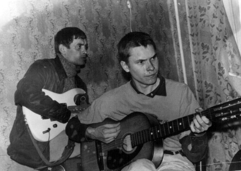 Юра "Ужас" и Лёня "Шао". Заринск, январь 1995.