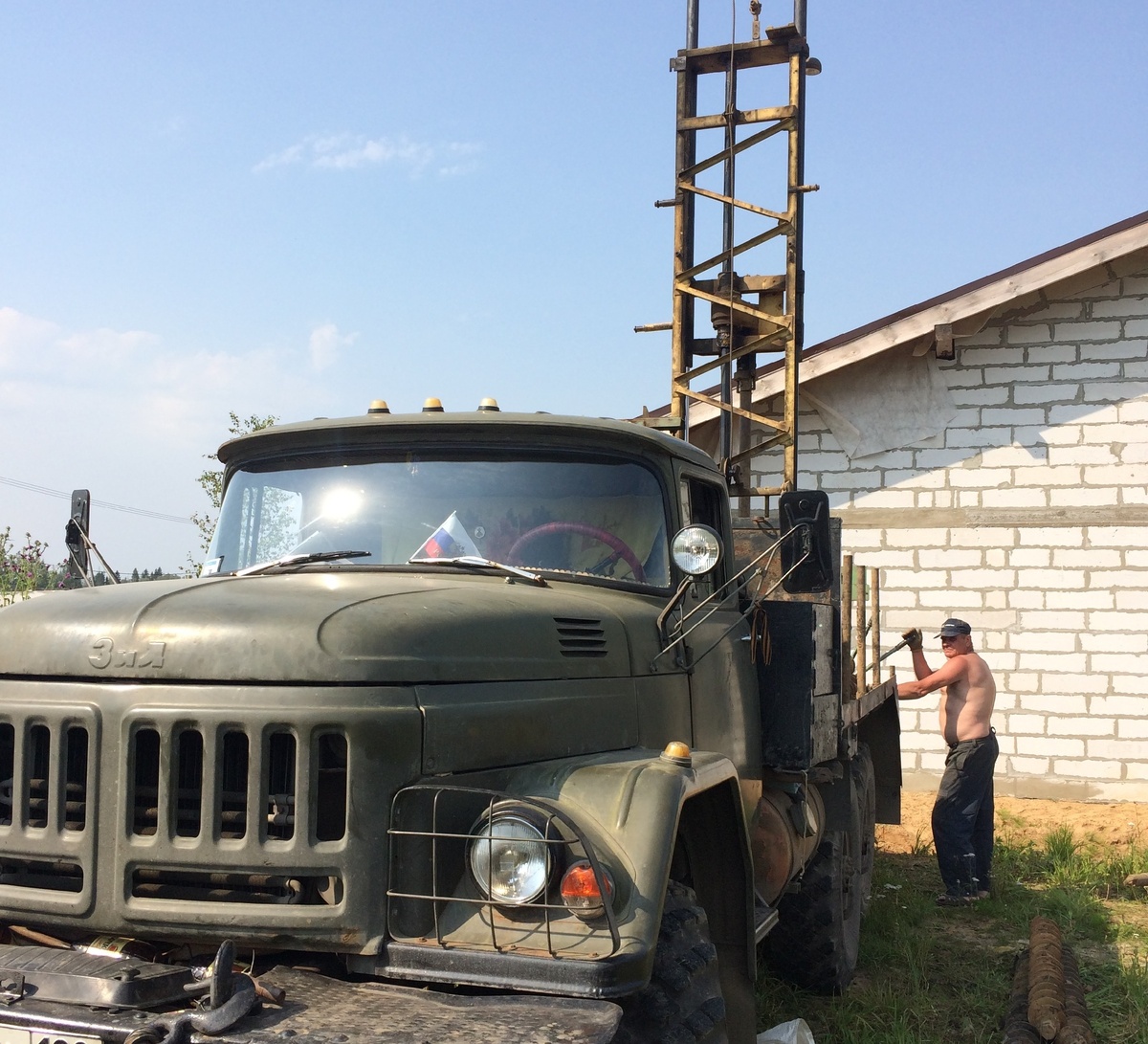 Нефти не обнаружено, жаль....