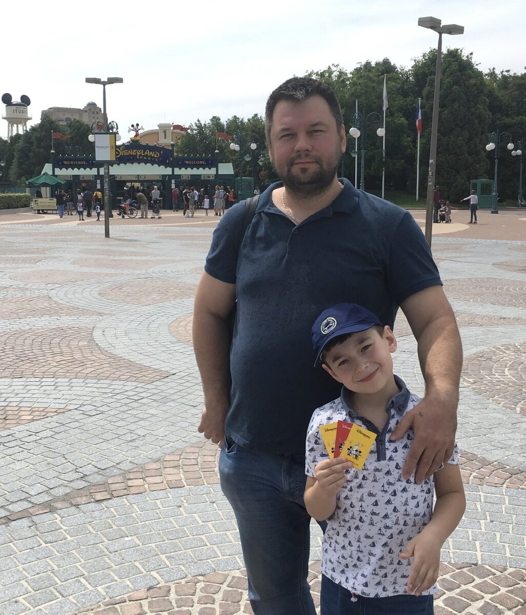 Мальчики в предвкушении и маму уговорили