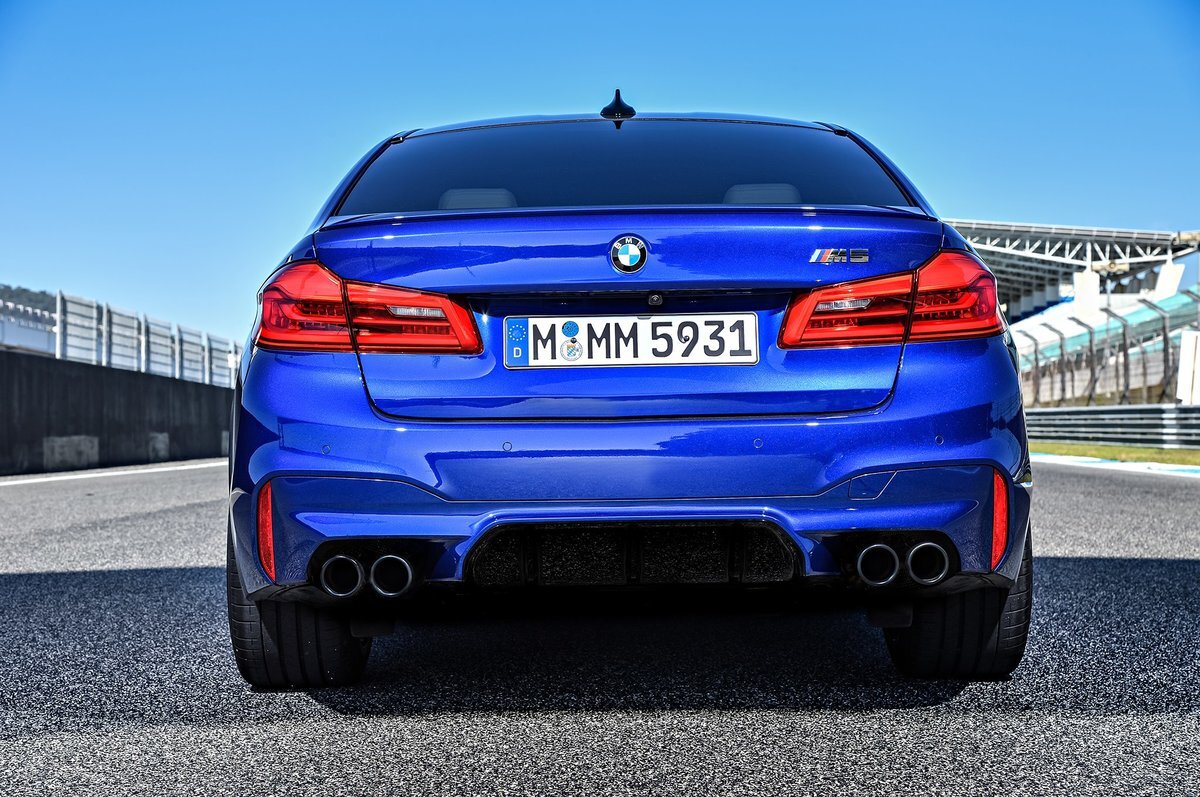 Бмв м5 4. BMW m5 f90. BMW m5 2018. BMW m5 f10 2018.