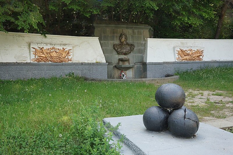 Кутузовский фонтан. Фото взято из trusttravel. ru