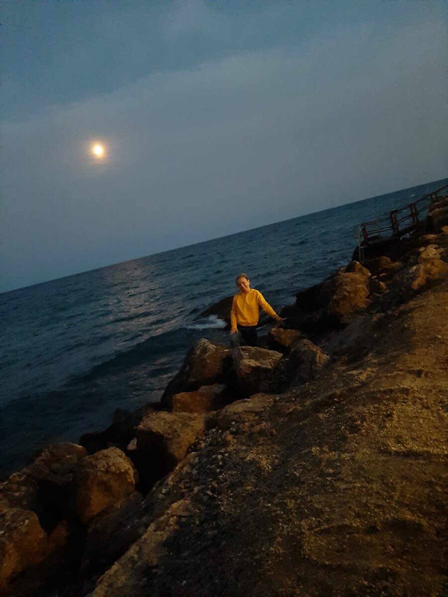 Пляж Зелёный Мыс в Алупке