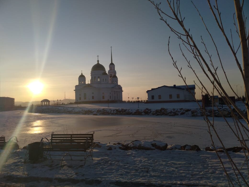 53.29962192577661, 69.38109067847061