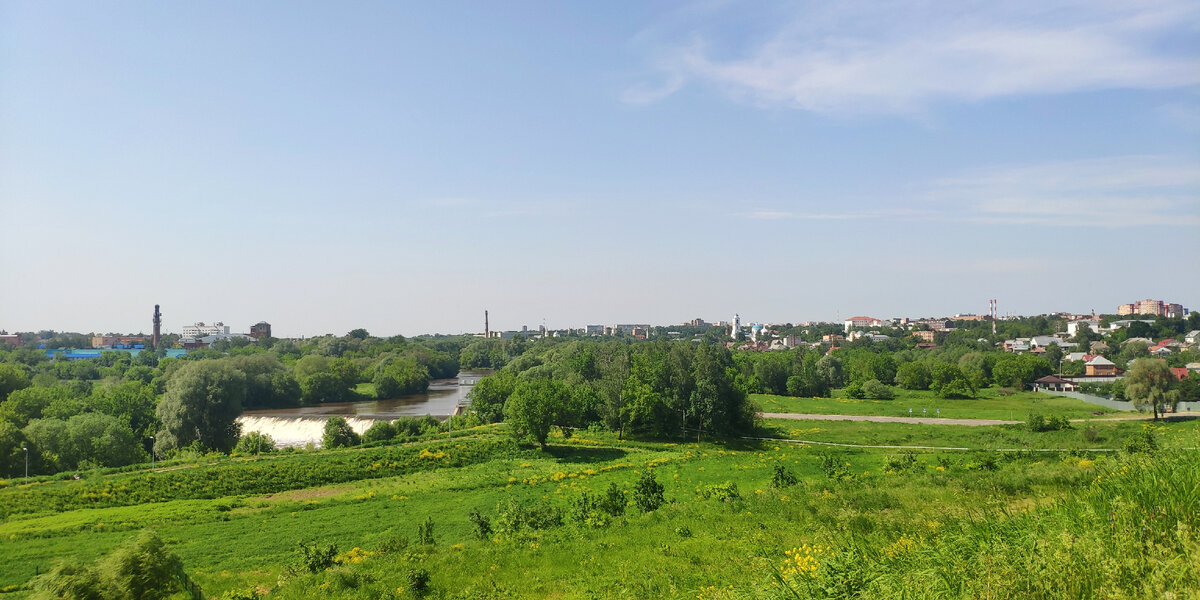 Вид на долину и реку Нара. Фото авторов