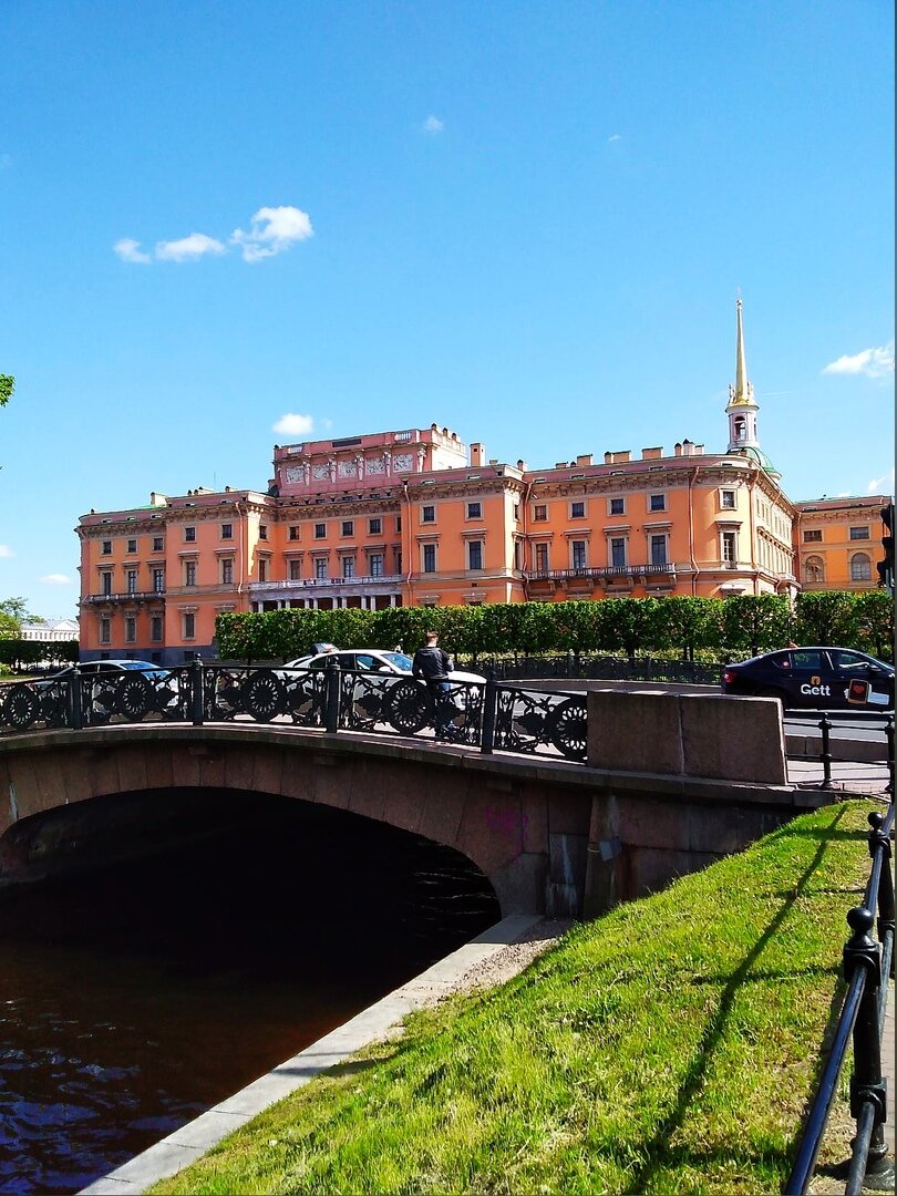 Михайловский замок. Фото автора.