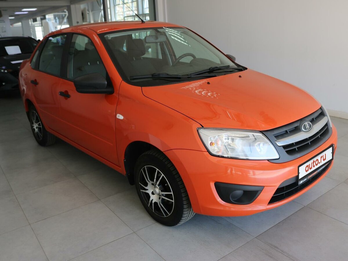 Новый седан Lada Granta в 2012 году - 229 000 рублей. Источник иллюстрации - auto.ru
