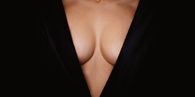 Обвисшая грудь - почему грудь обвисает и как избавиться от птоза молочных желез в Major Beauty