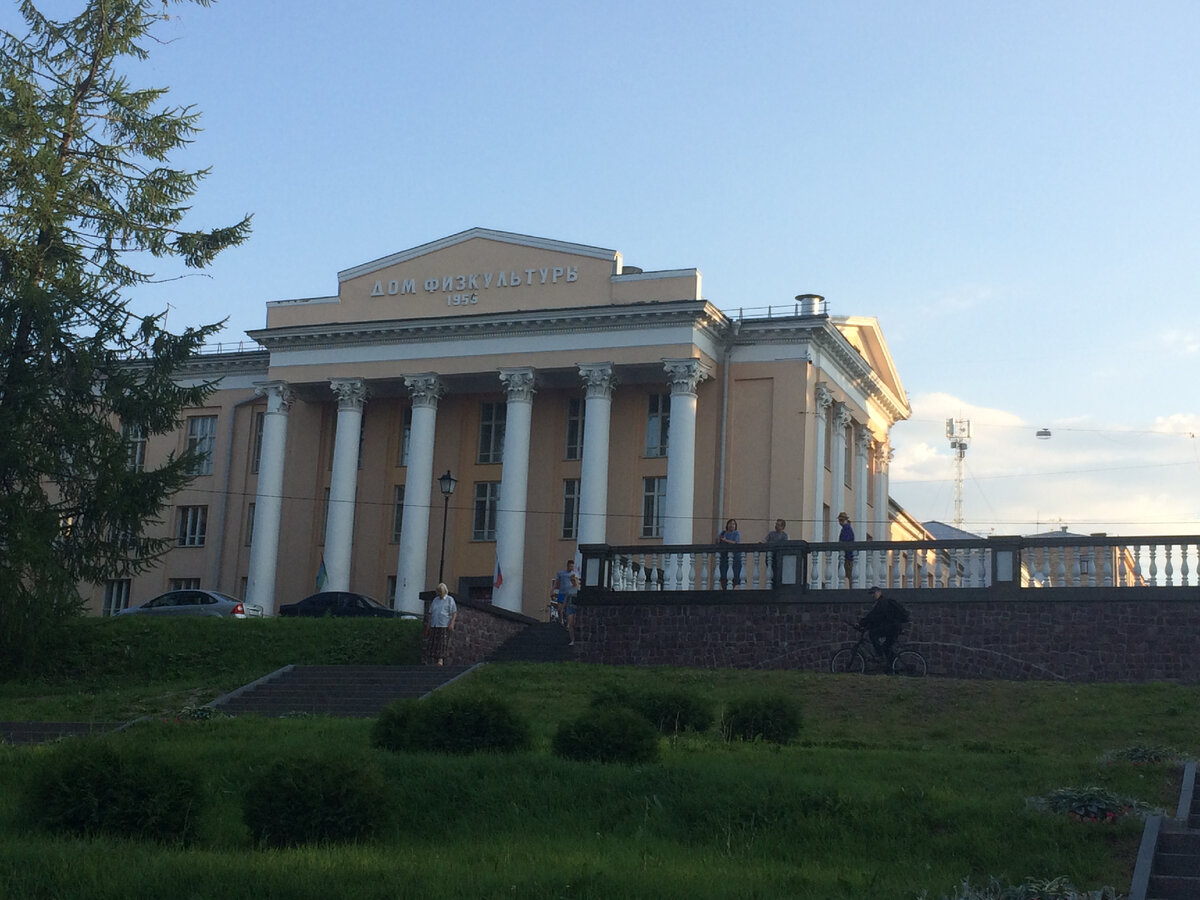 Картинка взята из личного альбома автора.