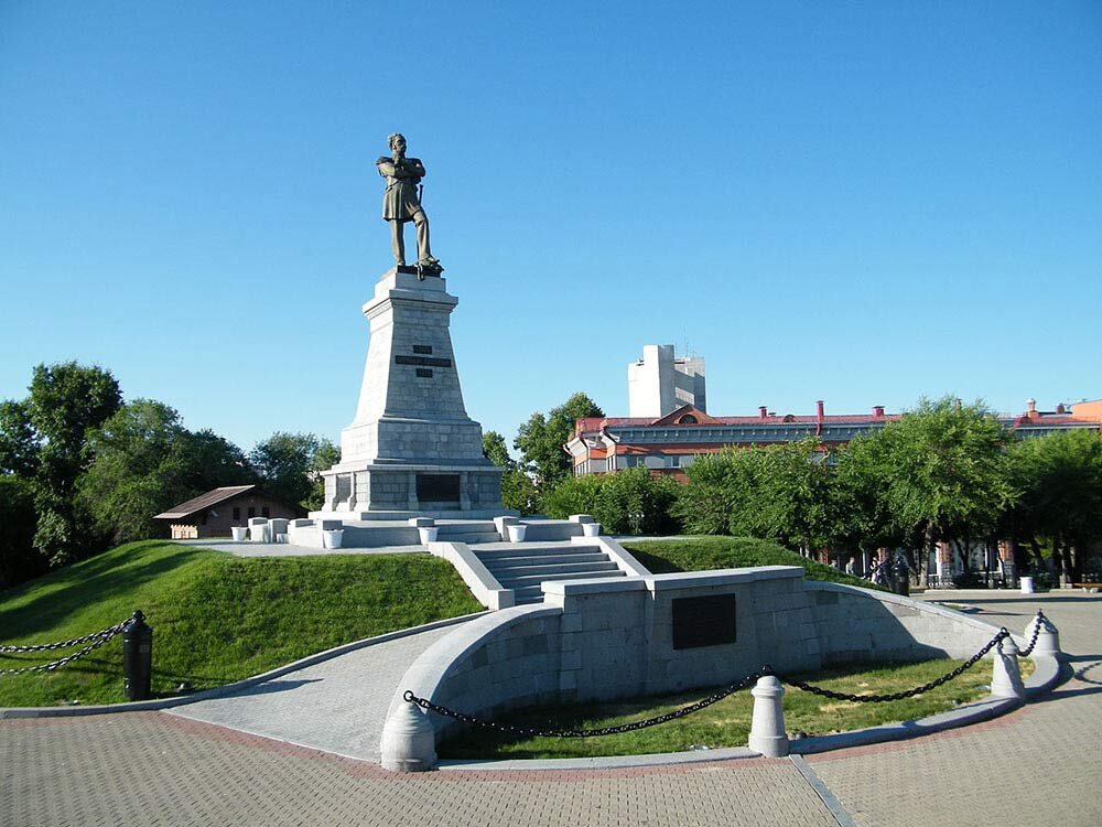 Памятник генерал-губернатору Восточной Сибири Николаю Николаевичу Муравьёву-Амурскому в Хабаровске, открытый в 1891 году.