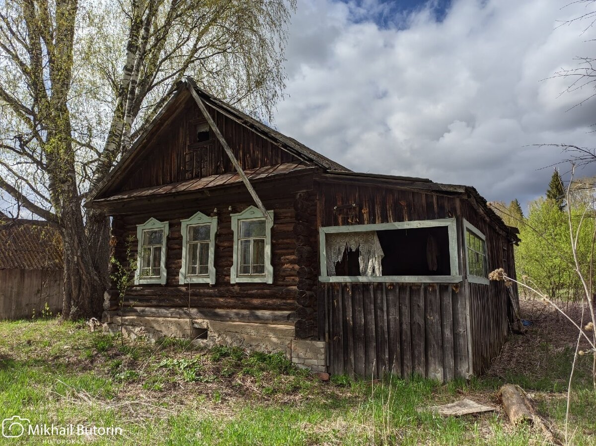 Подняли стены новой пристройки к дому прадеда. Удлинняем брёвна сруба |  Вятский Хутор | Дзен