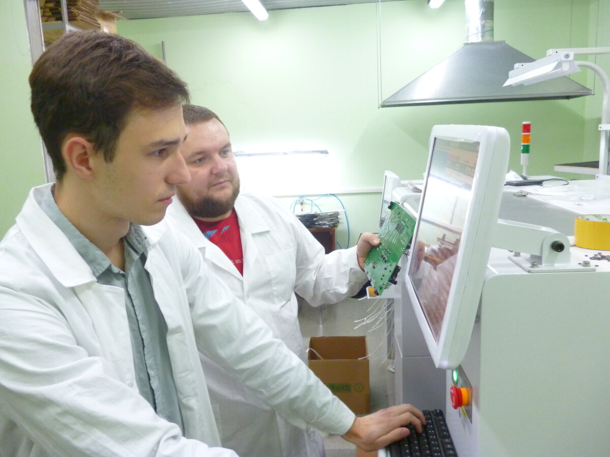 Наладка оборудования для монтажа SMD на блоки электроники