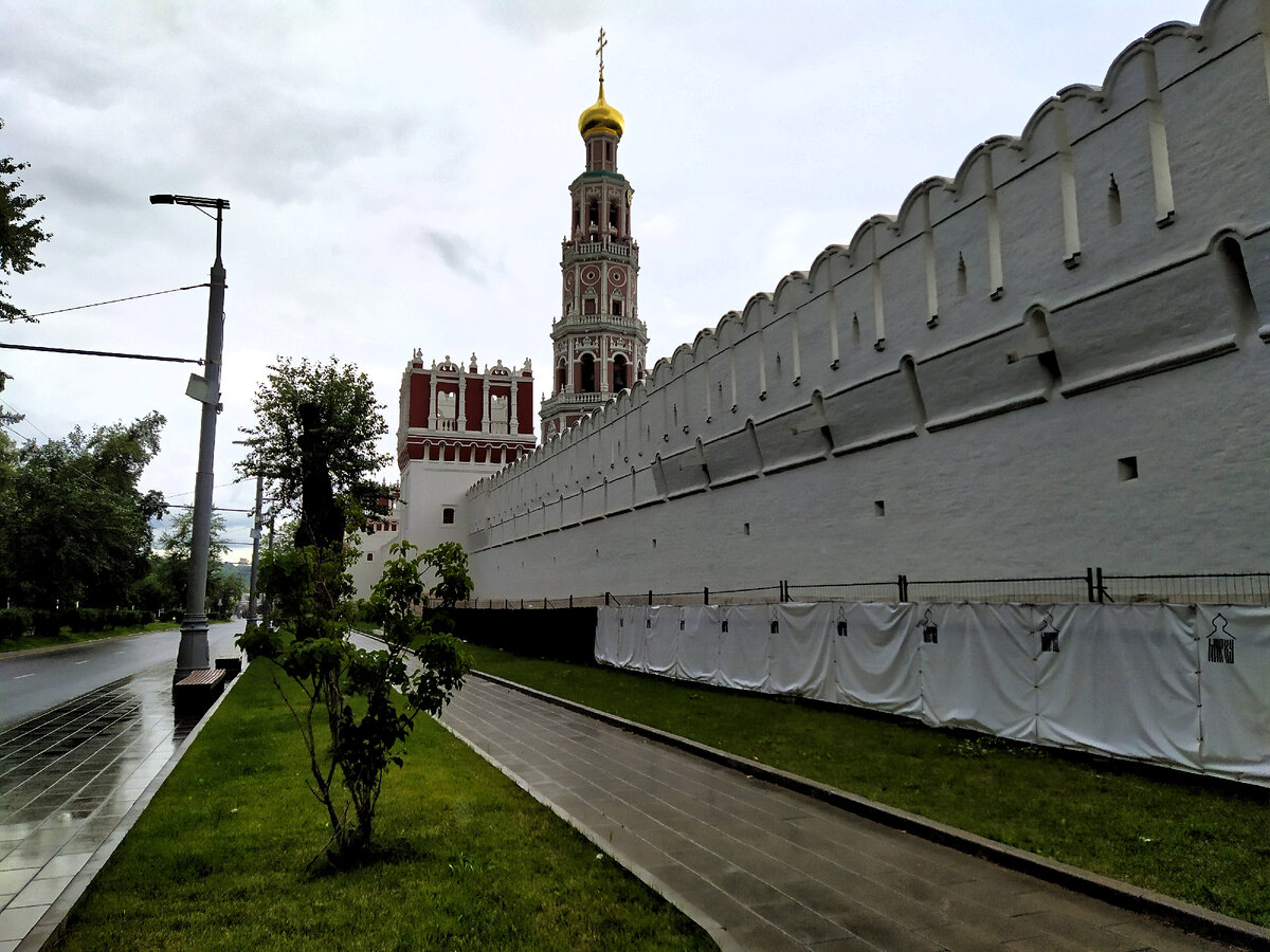 Новодевичий монастырь в москве фото сейчас