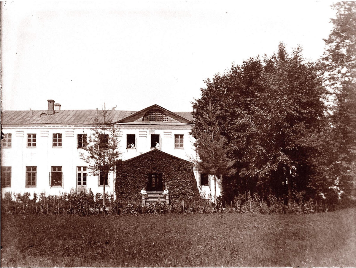 Фотография из свободных источников. Усадьба Демьяново