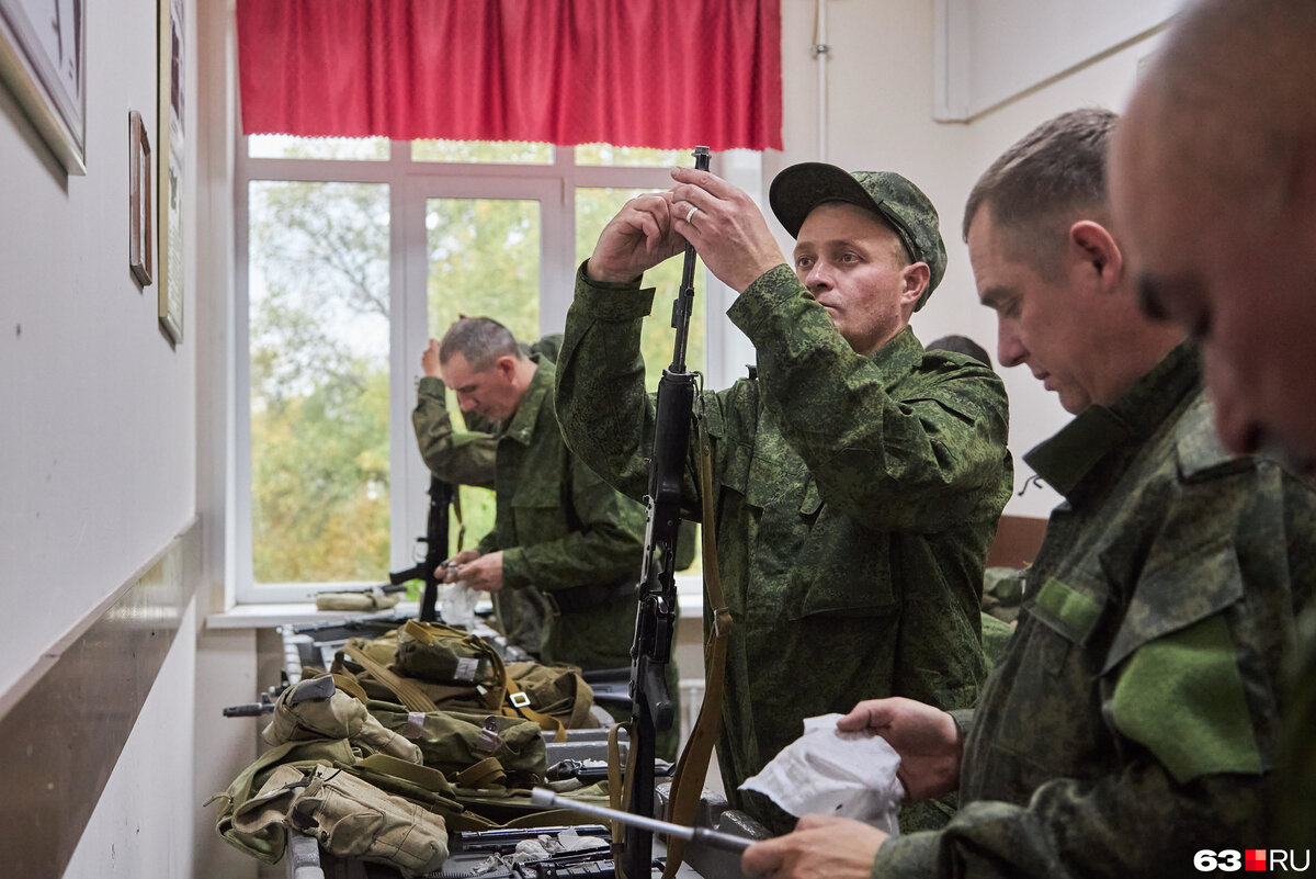     В боевых подразделениях находятся уже 33 тысячи мобилизованных    
 Фото: Роман Данилкин / 63.RU