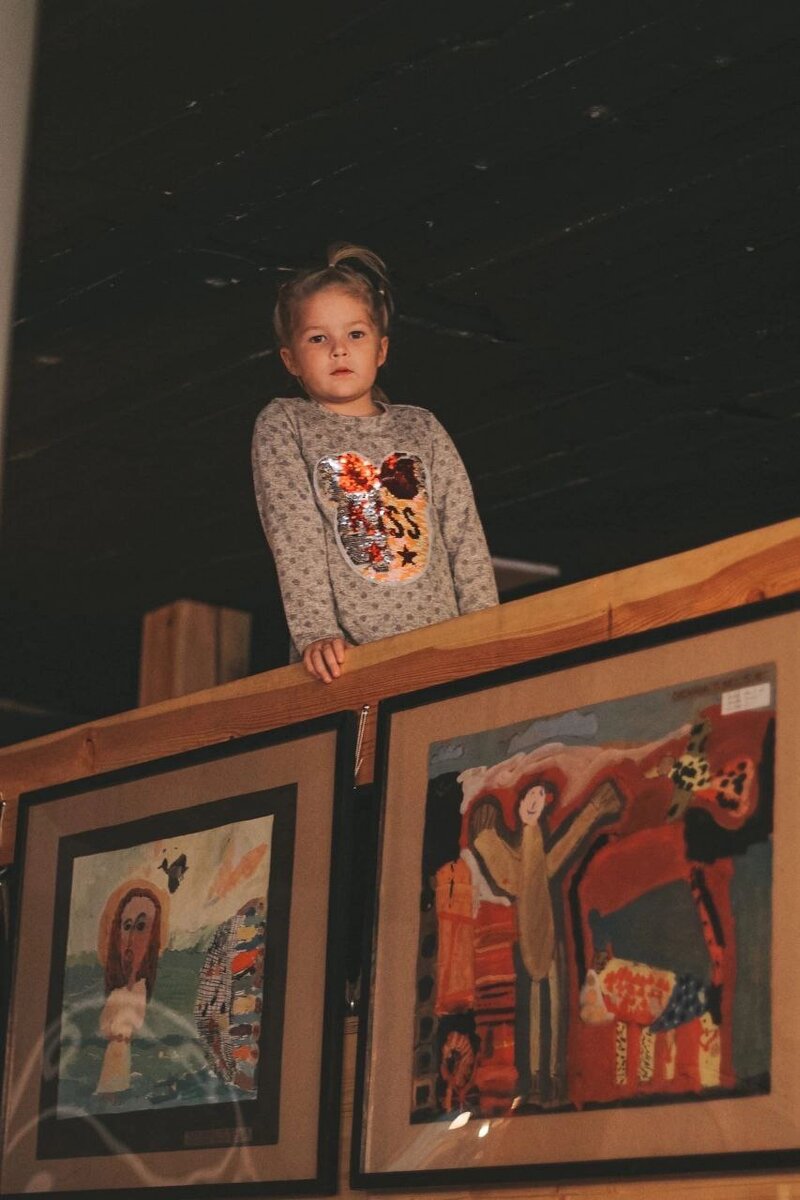 Маша в игровой на том самом концерте