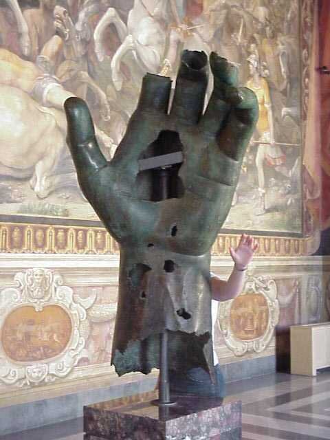 Копия руки византийского императора Константина.