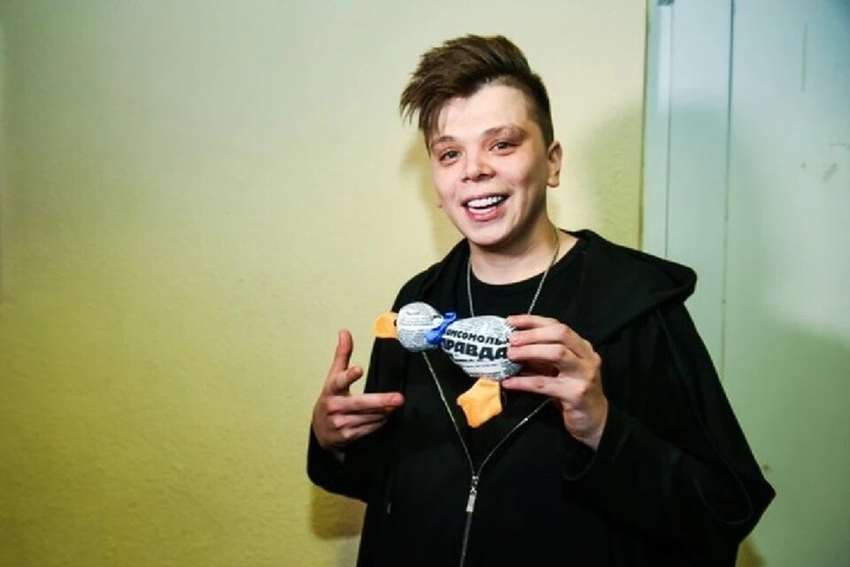     До этого певец уже посещал мобилизованных земляков в Казани. Марат МУЛЮКОВ