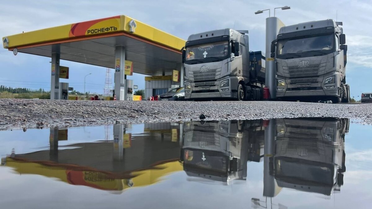     Газоперерабатывающий завод в Астрахани возобновил работу после ремонта и готовится отгрузить в Волгоград дизельное топливо, сообщает ООО «Газпром переработка».