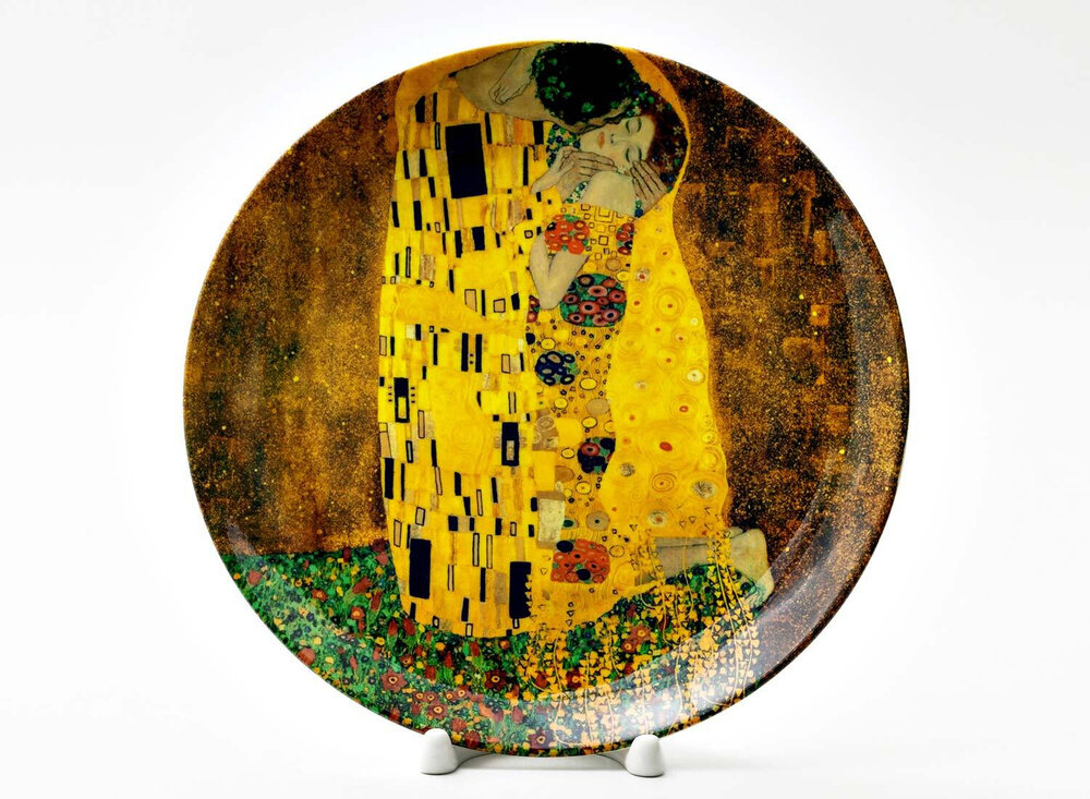 Декоративная тарелка по мотивам картины Густава Климта "Поцелуй"