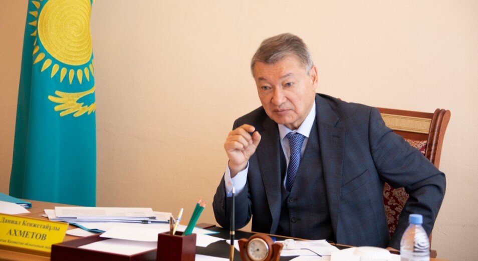 Даниал Ахметов рассказал о социально-экономической ситуации в регионе, новых вызовах и противостоянии идеологии цветных революций. 
Подробнее: https://inbusiness.kz/ru/news/akim-vko-u-nas-vse-est-nado-tolko-rabotat
Любое использование материалов допускается только при наличии гиперссылки на inbusiness.kz