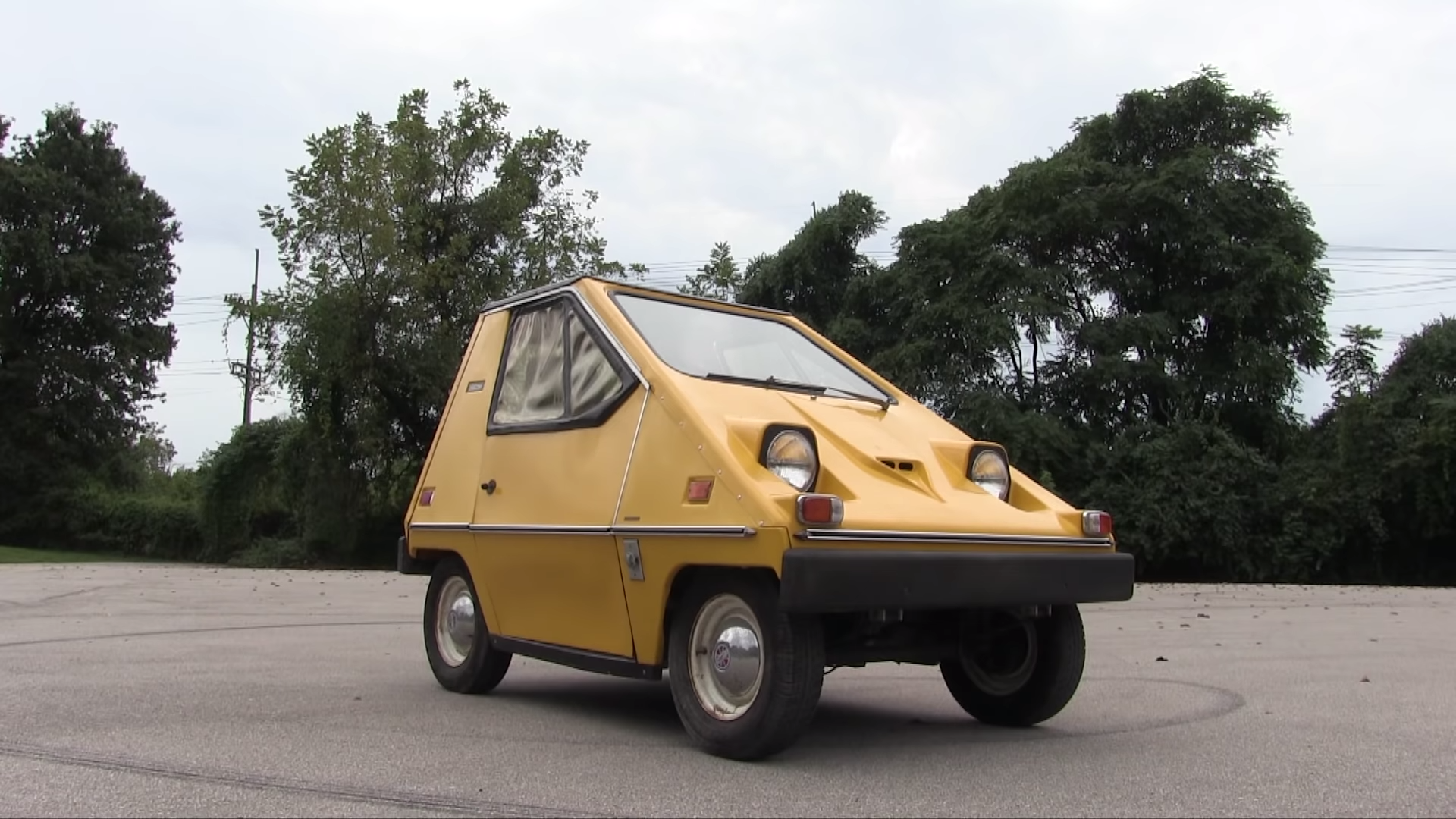 Жуткая машина. Sebring Citicar. Sebring-Vanguard Citicar. Жуткий автомобиль. Самые страшные машины.