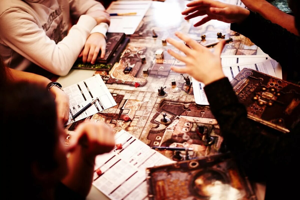 У любой истории есть начало...но нет конца (любой ГМ о своих кампаниях).