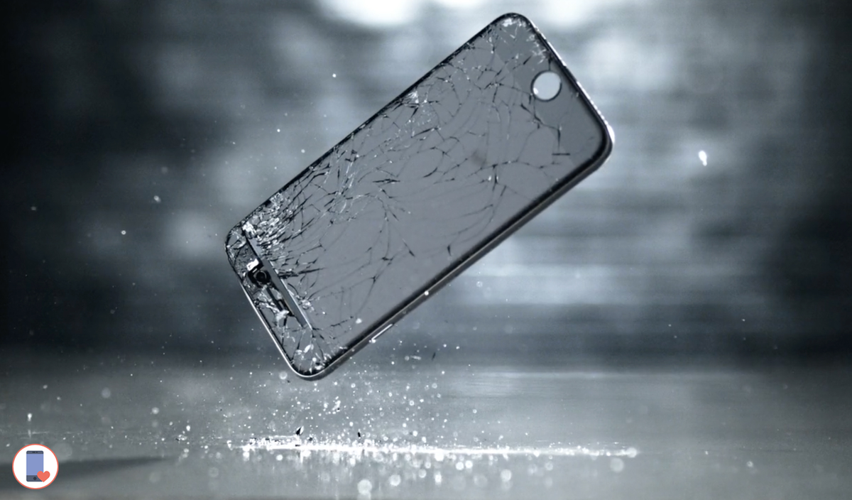 Разбитый при падении iPhone 7