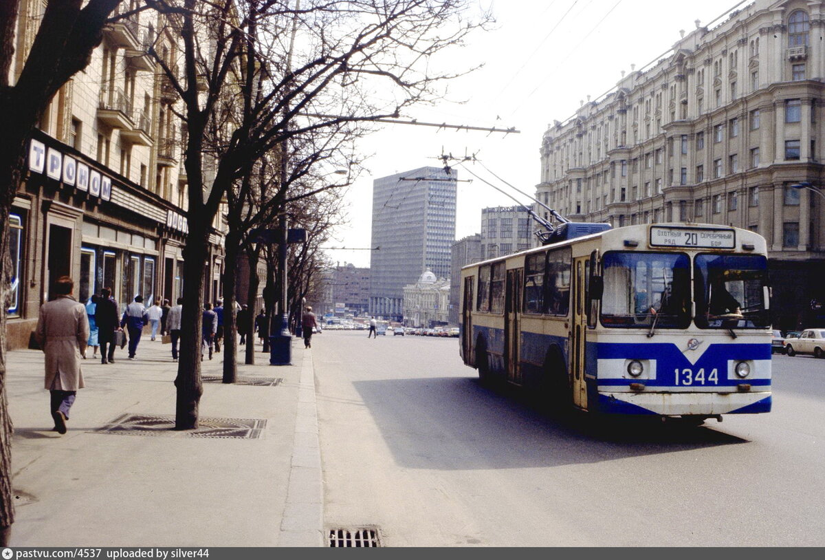 Тверская улица в 1990е