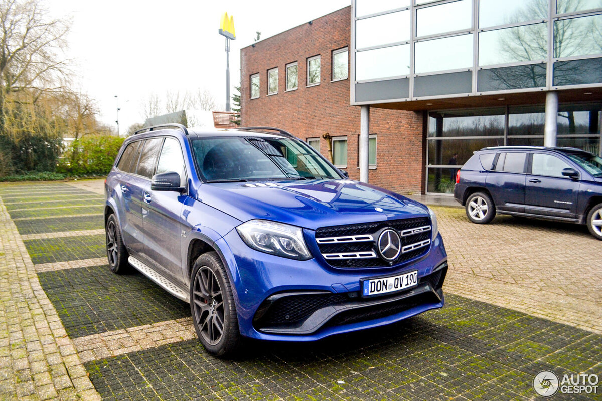 Mercedes GLS Grey Satin