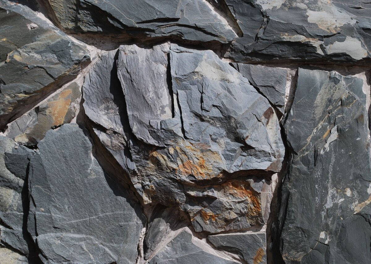 https://images.freeimages.com/images/large-previews/0f4/stone-texture-1156560.jpg