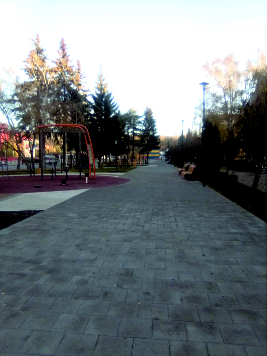 Новый сквер перед парком