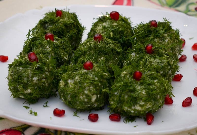 Закуска изумрудные шарики